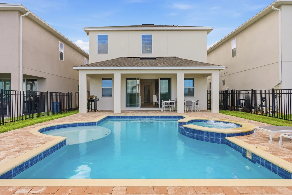 Home in Kissimmee property photo 4