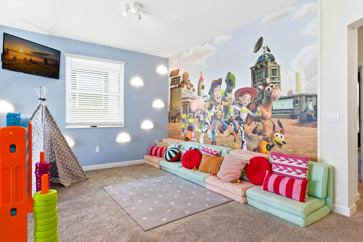 Home in Kissimmee property photo 3