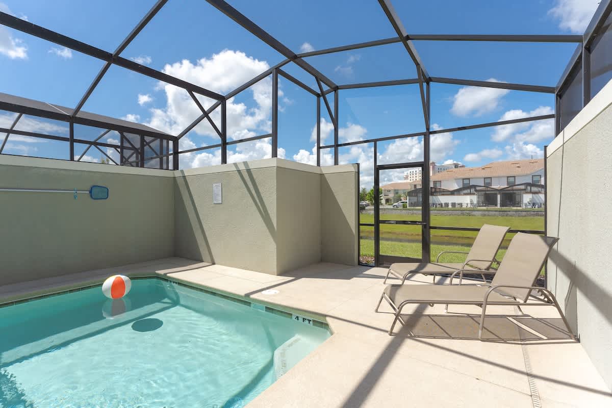 Townhome in Kissimmee property photo 2