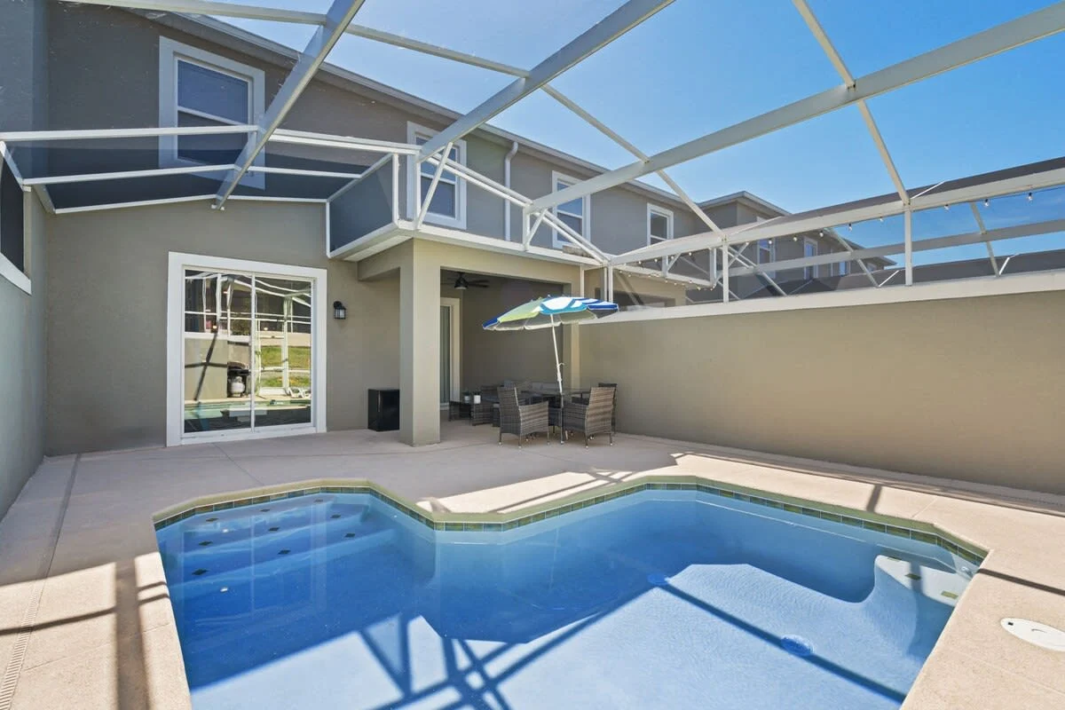 Townhome in Kissimmee property photo 2