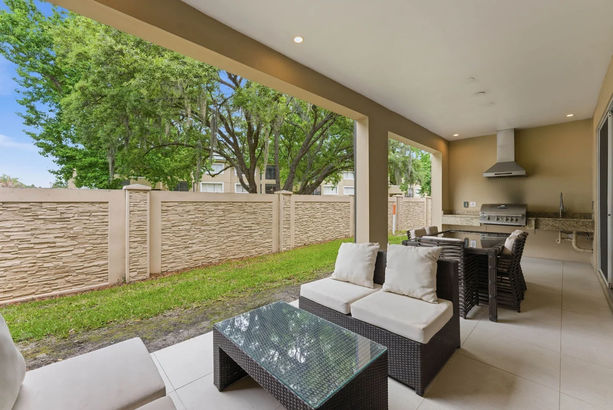 Townhome in Kissimmee property photo 2