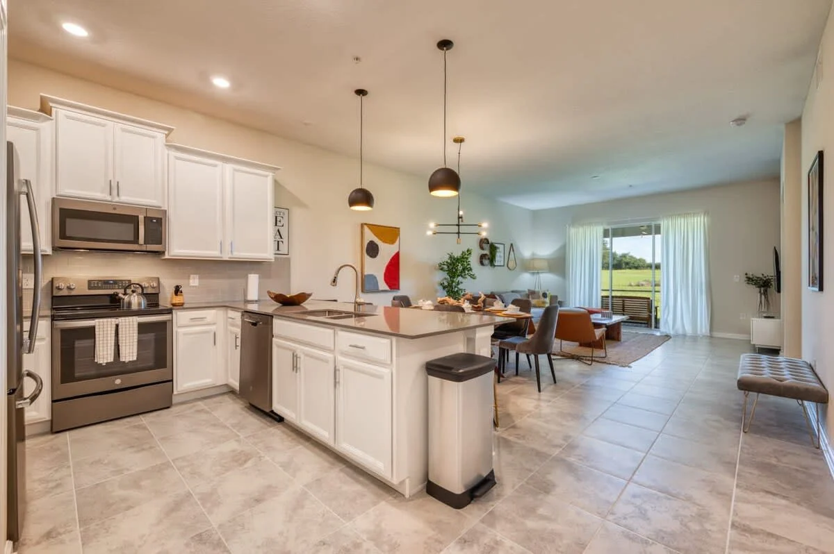 Apartment in Four Corners property photo 4