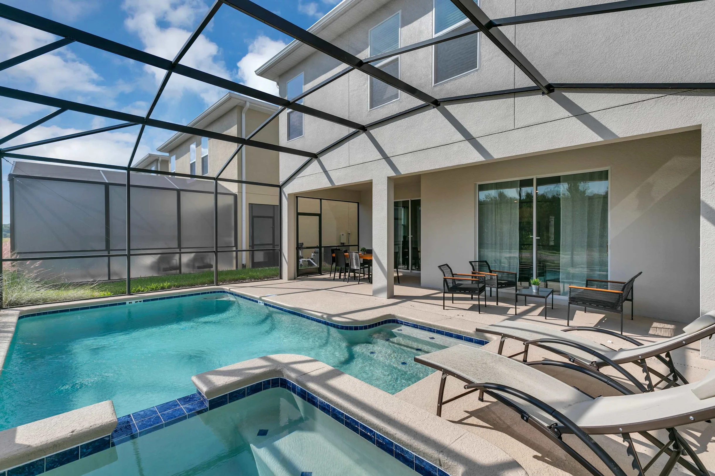 Home in Kissimmee property photo 2