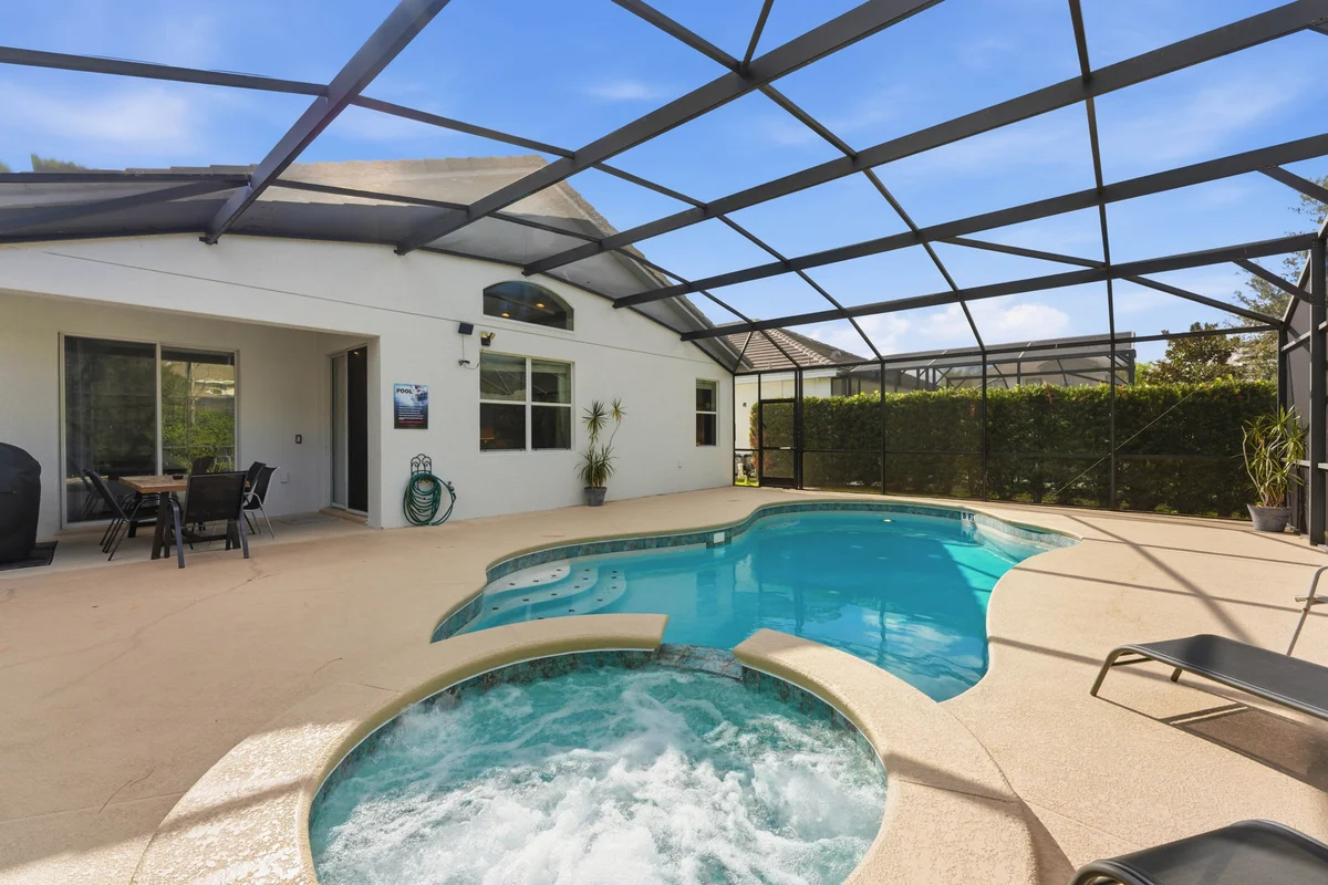 Home in Kissimmee property photo 2