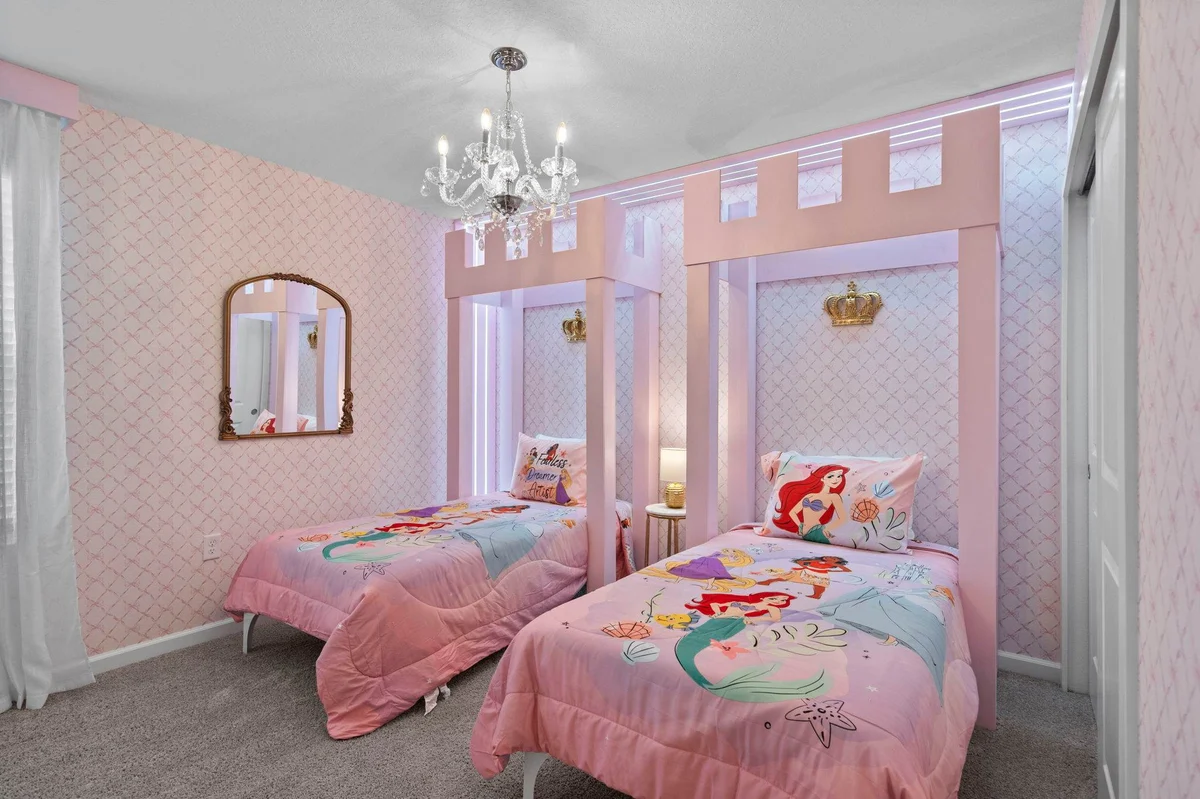 Home in Kissimmee property photo 4