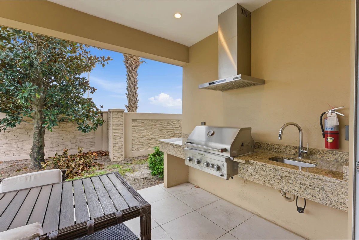 Townhome in Kissimmee property photo 3