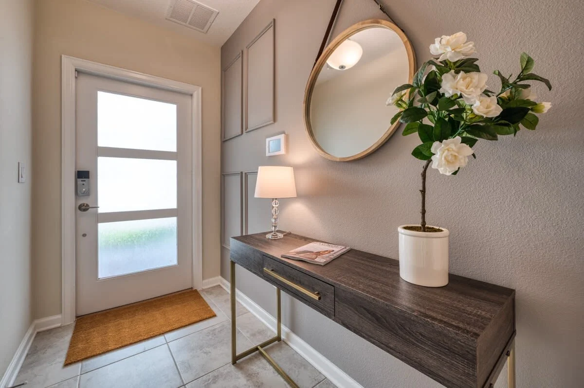 Apartment in Four Corners property photo 2