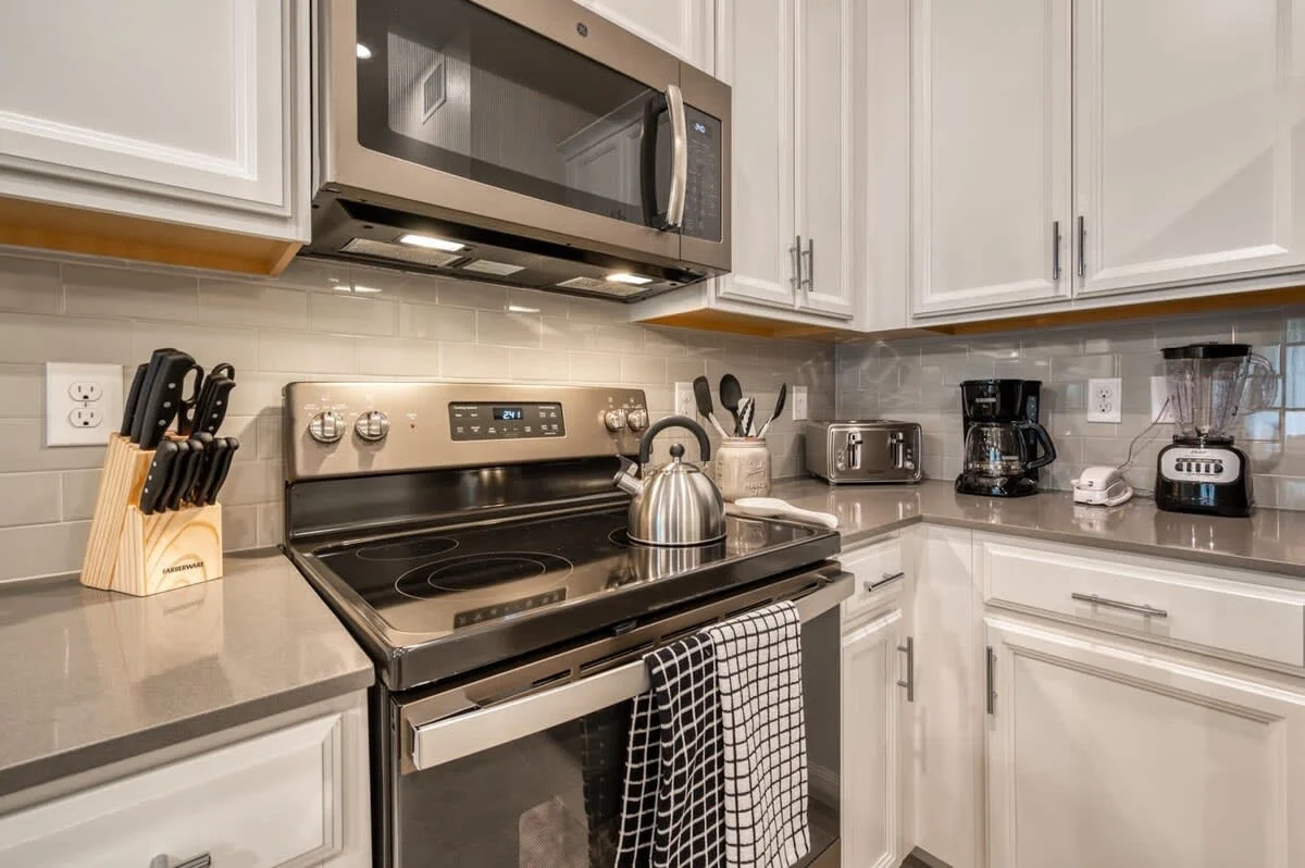 Apartment in Four Corners property photo 5