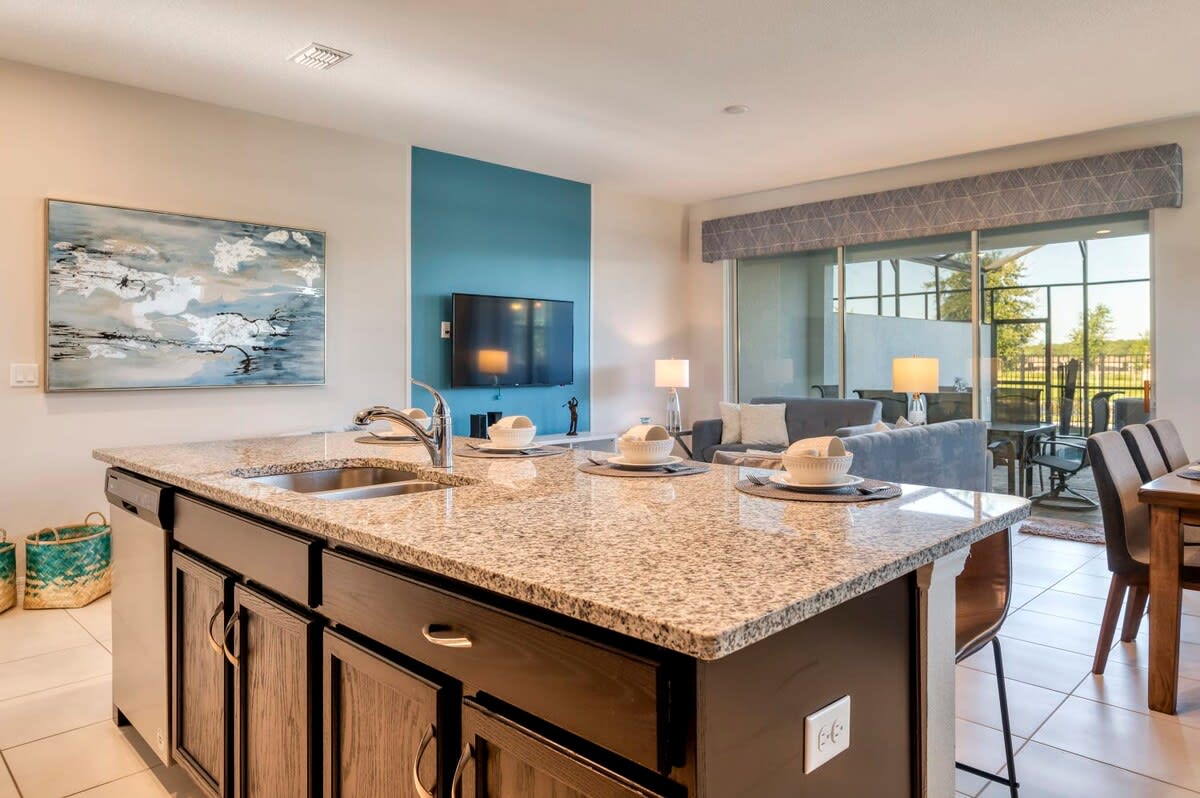 Townhome in Kissimmee property photo 3