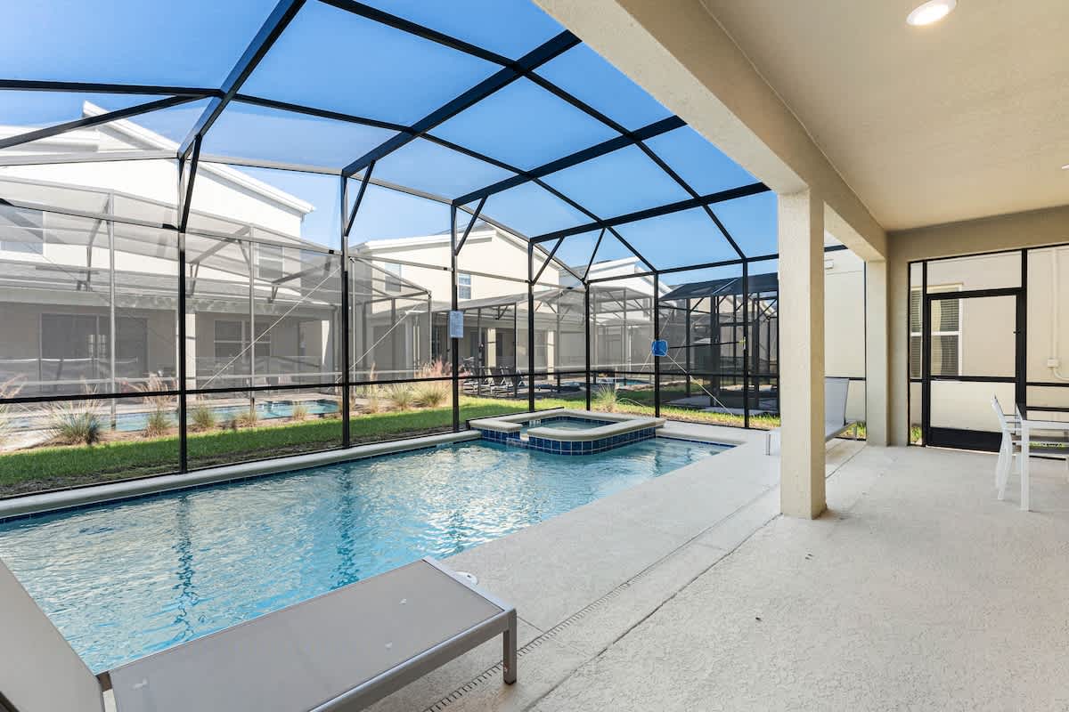 Home in Kissimmee property photo 2