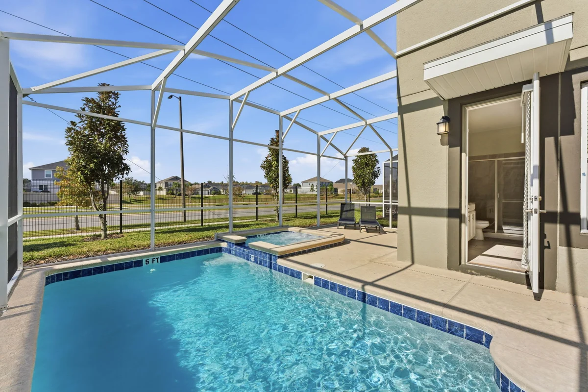 Home in Kissimmee property photo 2