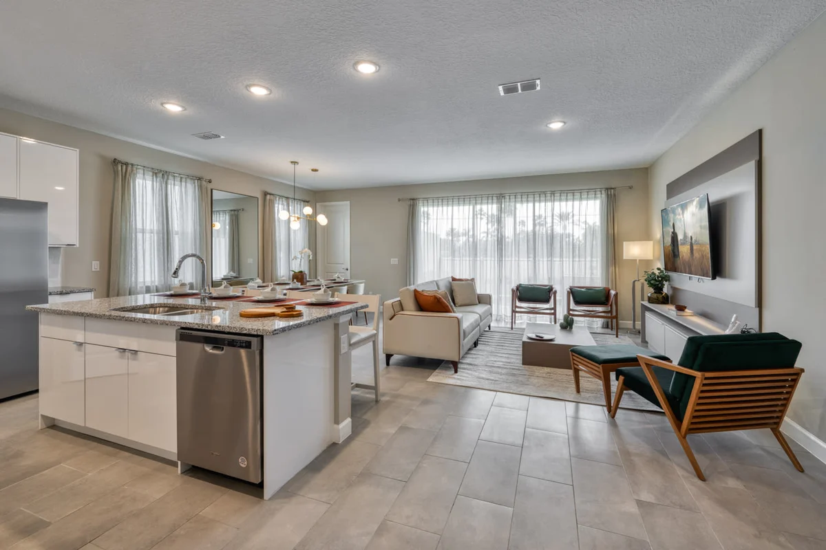 Townhome in Kissimmee property photo 3