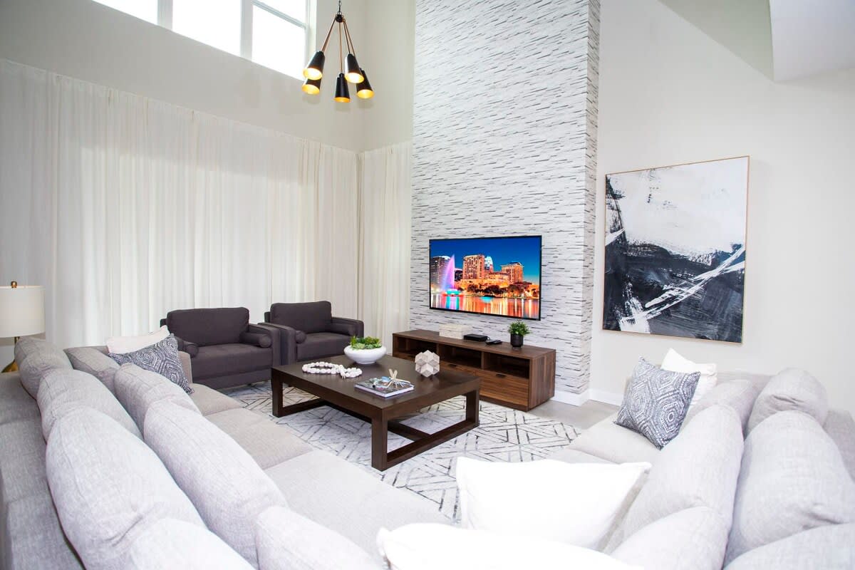 Home in Kissimmee property photo 4