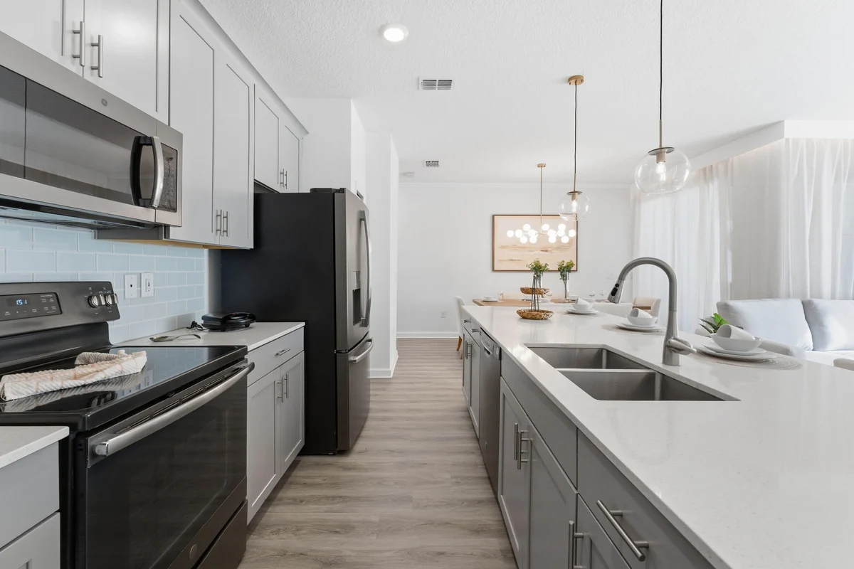 Townhome in Kissimmee property photo 4