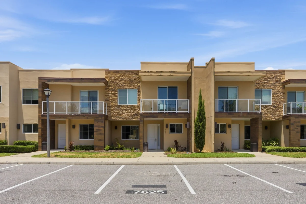 Townhome in Kissimmee property photo 5