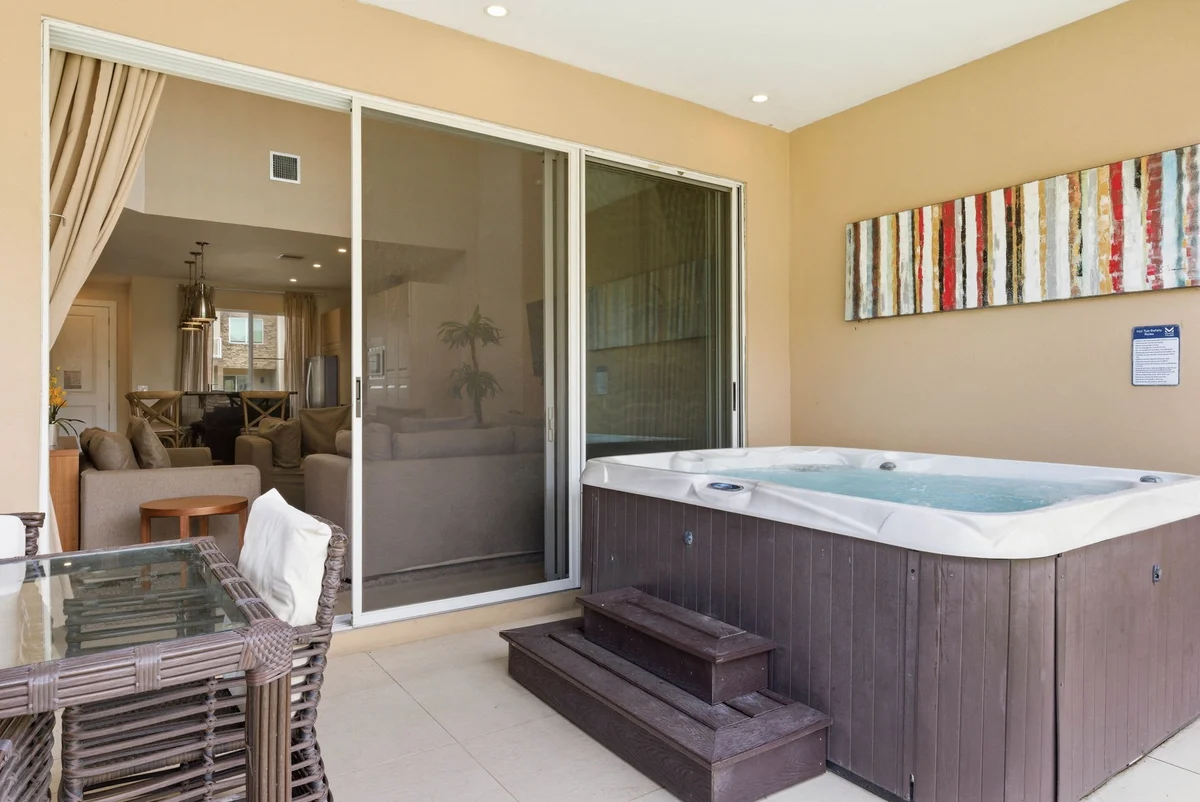 Townhome in Kissimmee property photo 2