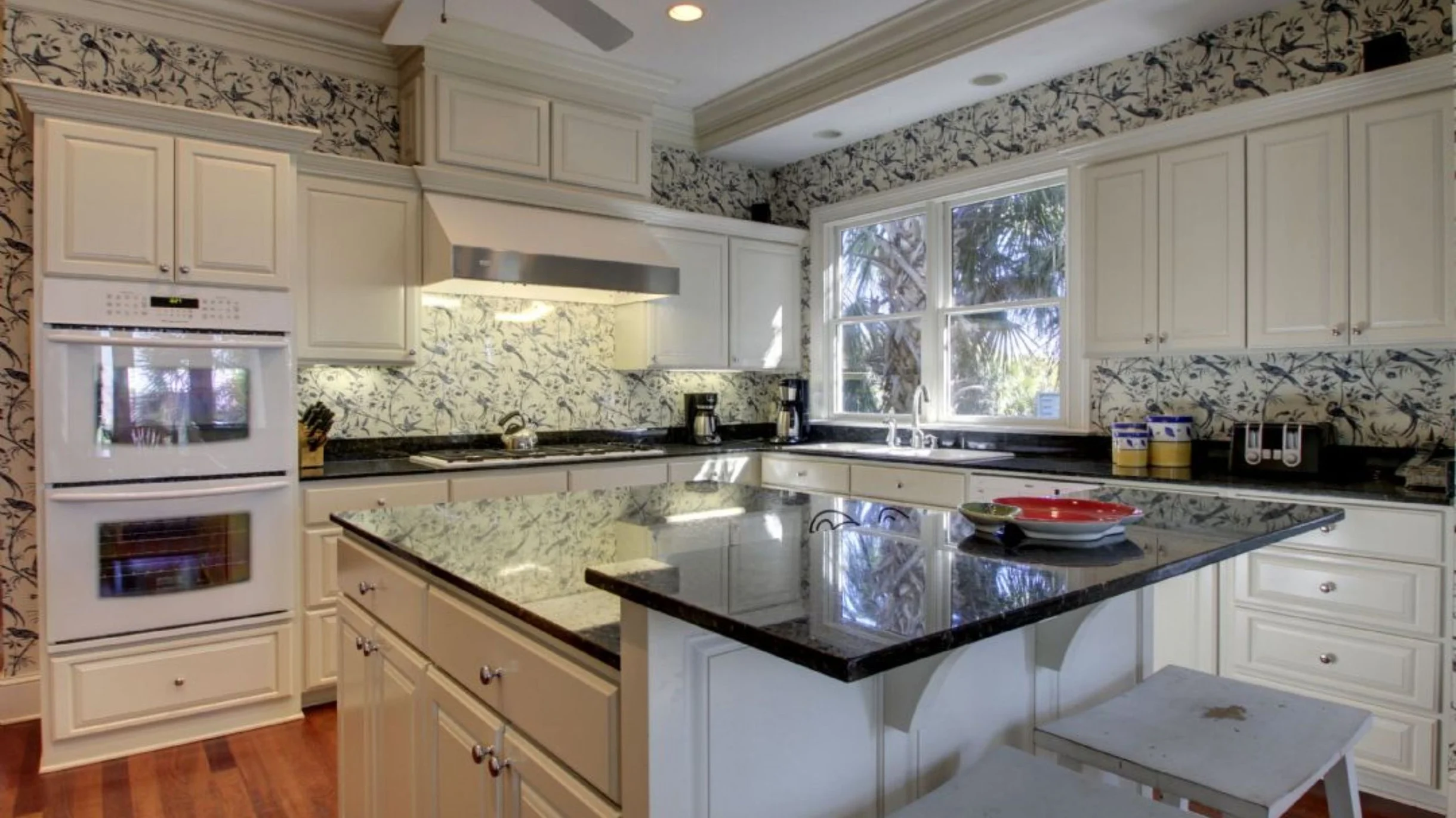 3902 Palm Blvd by AvantStay | Beach Access! Oceanfront Views w/ Pool #44
