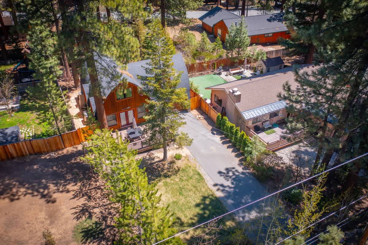 Canoe Cabin #33