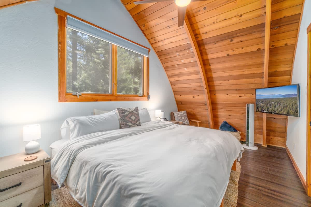 Canoe Cabin #10