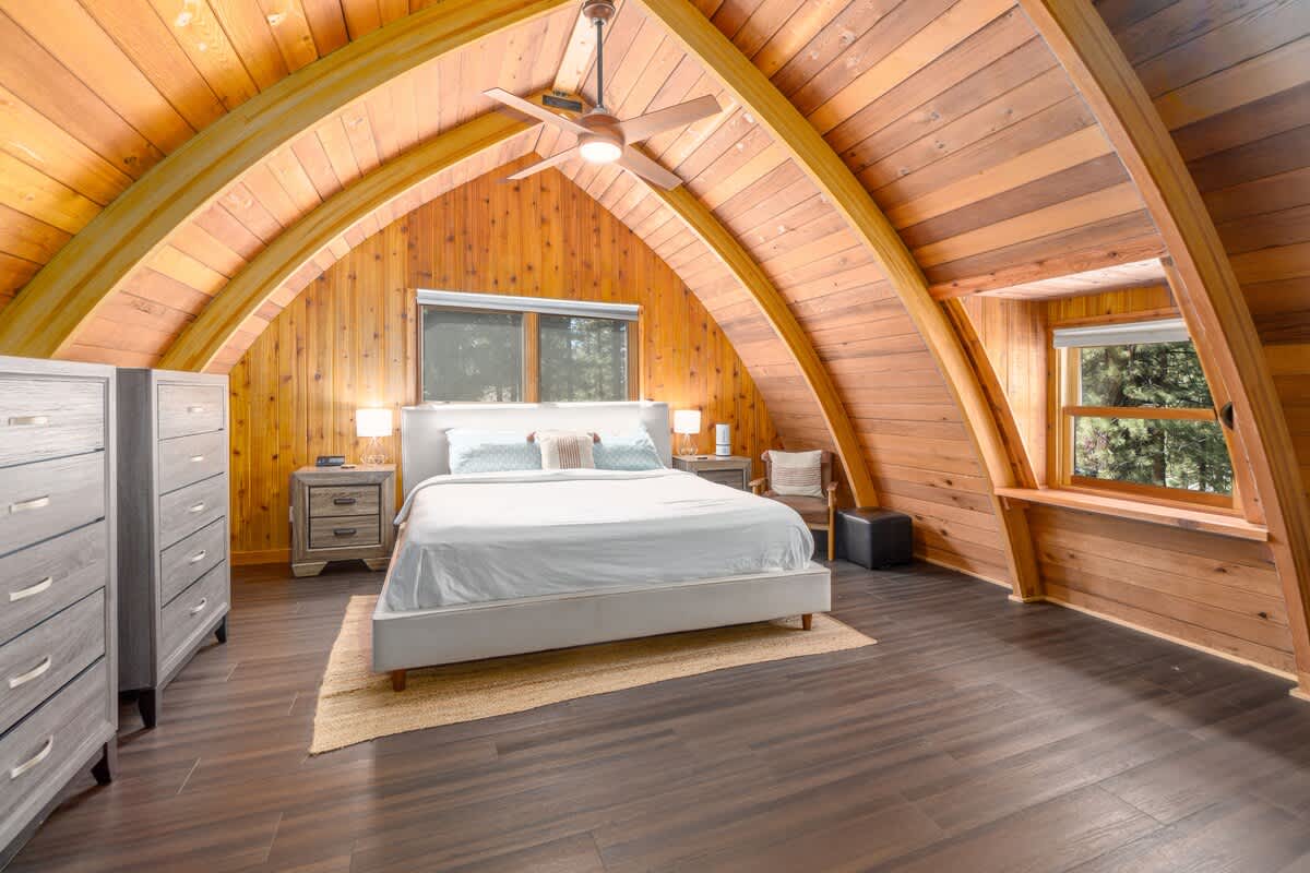 Canoe Cabin #11