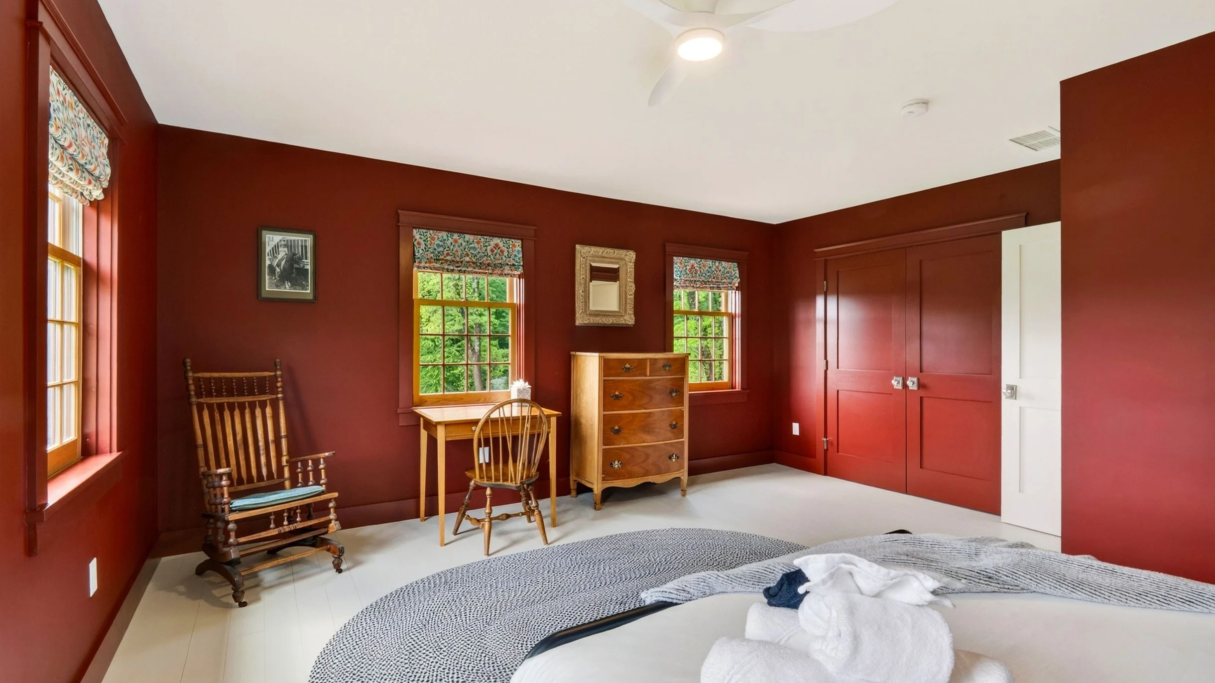 52-Acre Berkshires Farmhouse • Fire Pit, Outdoor Dining + Trails | Copper Kettle Farm by AvantStay #97
