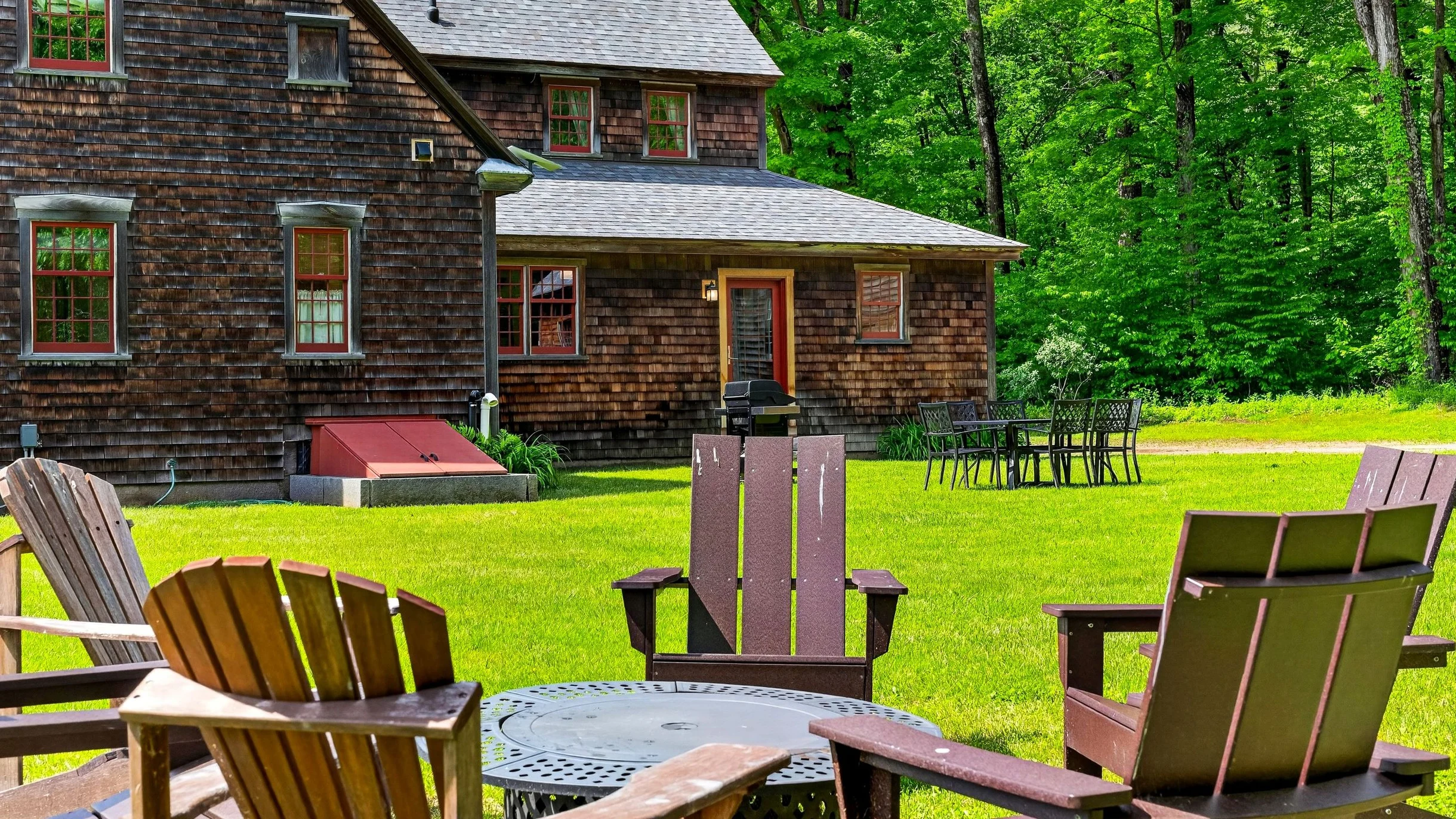 52-Acre Berkshires Farmhouse • Fire Pit, Outdoor Dining + Trails | Copper Kettle Farm by AvantStay #131