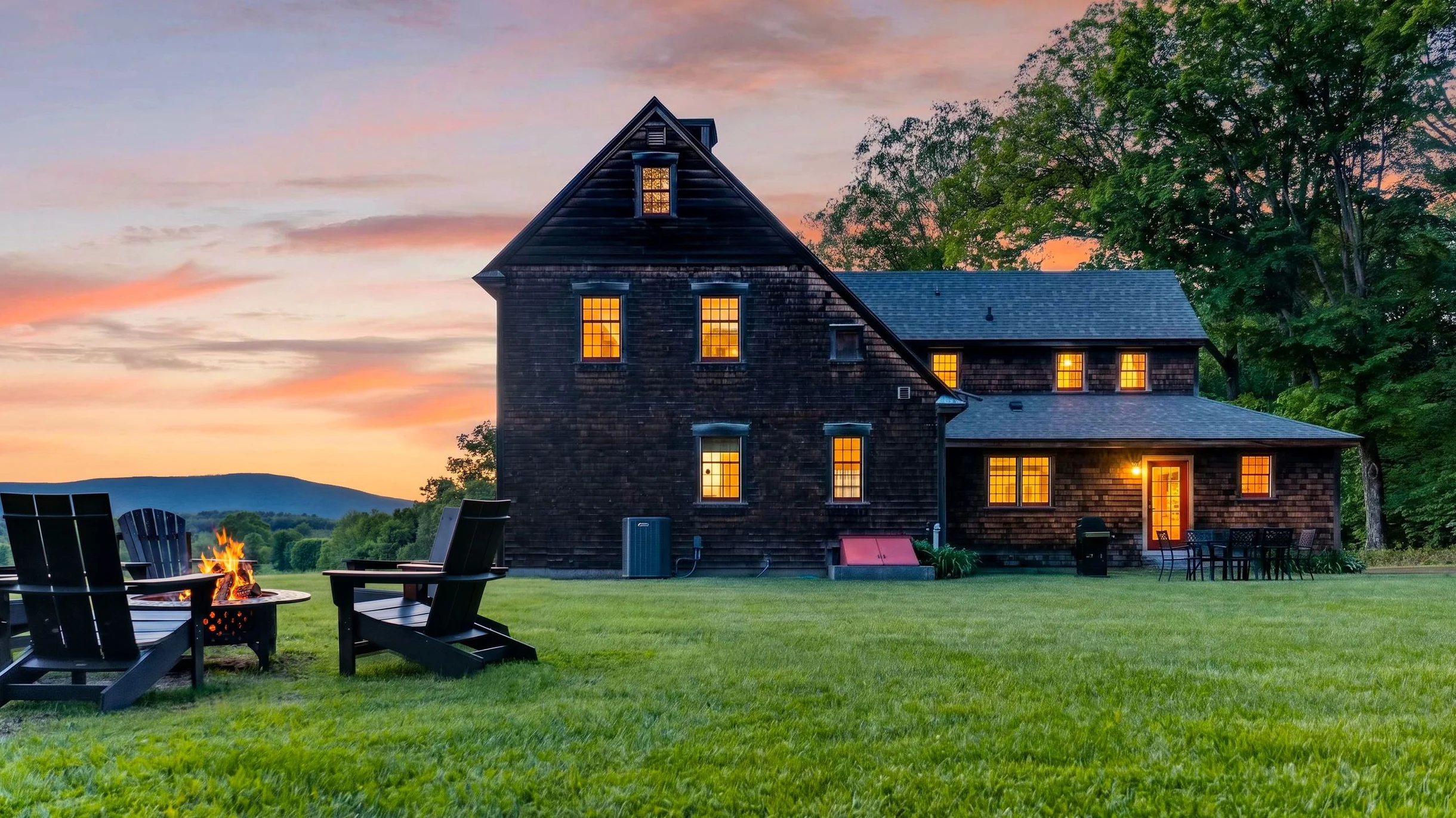 52-Acre Berkshires Farmhouse • Fire Pit, Outdoor Dining + Trails | Copper Kettle Farm by AvantStay #117