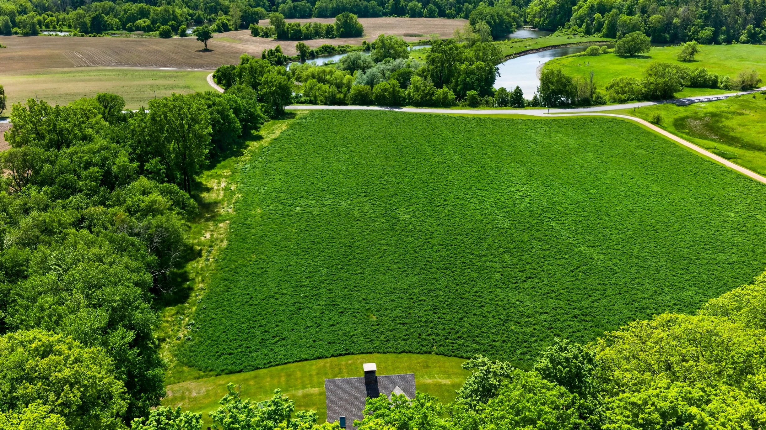 52-Acre Berkshires Farmhouse • Fire Pit, Outdoor Dining + Trails | Copper Kettle Farm by AvantStay #99