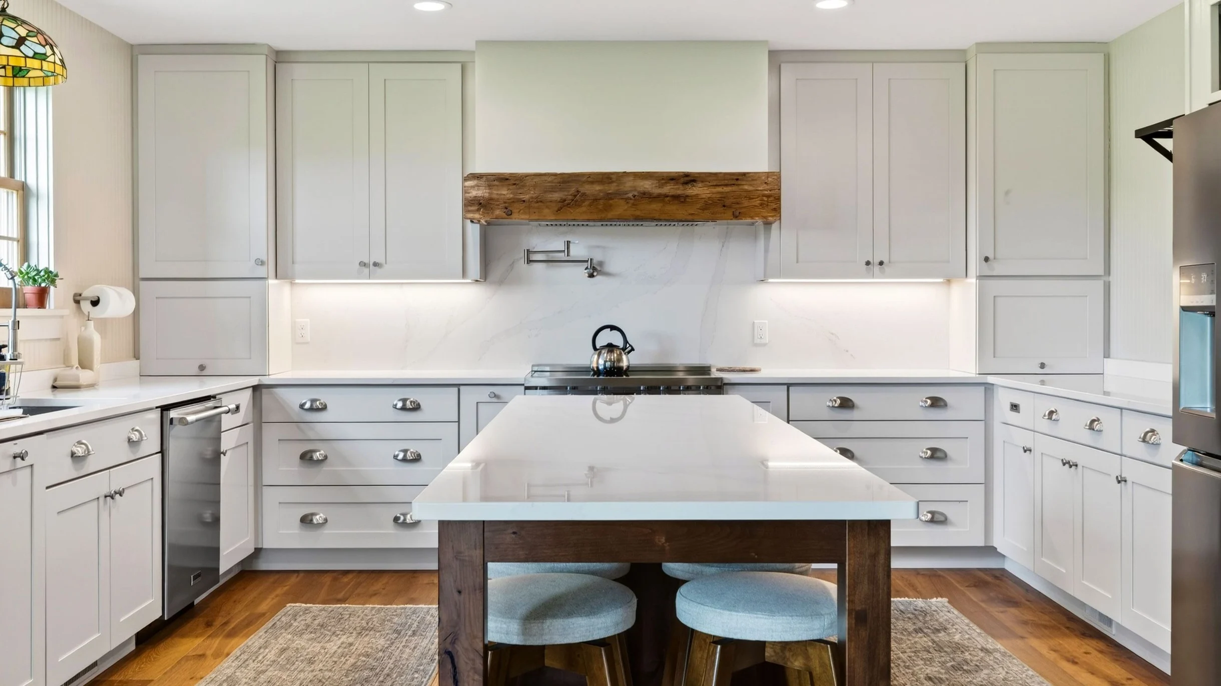 52-Acre Berkshires Farmhouse • Fire Pit, Outdoor Dining + Trails | Copper Kettle Farm by AvantStay #109