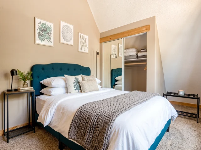 Bedroom 3 image 1