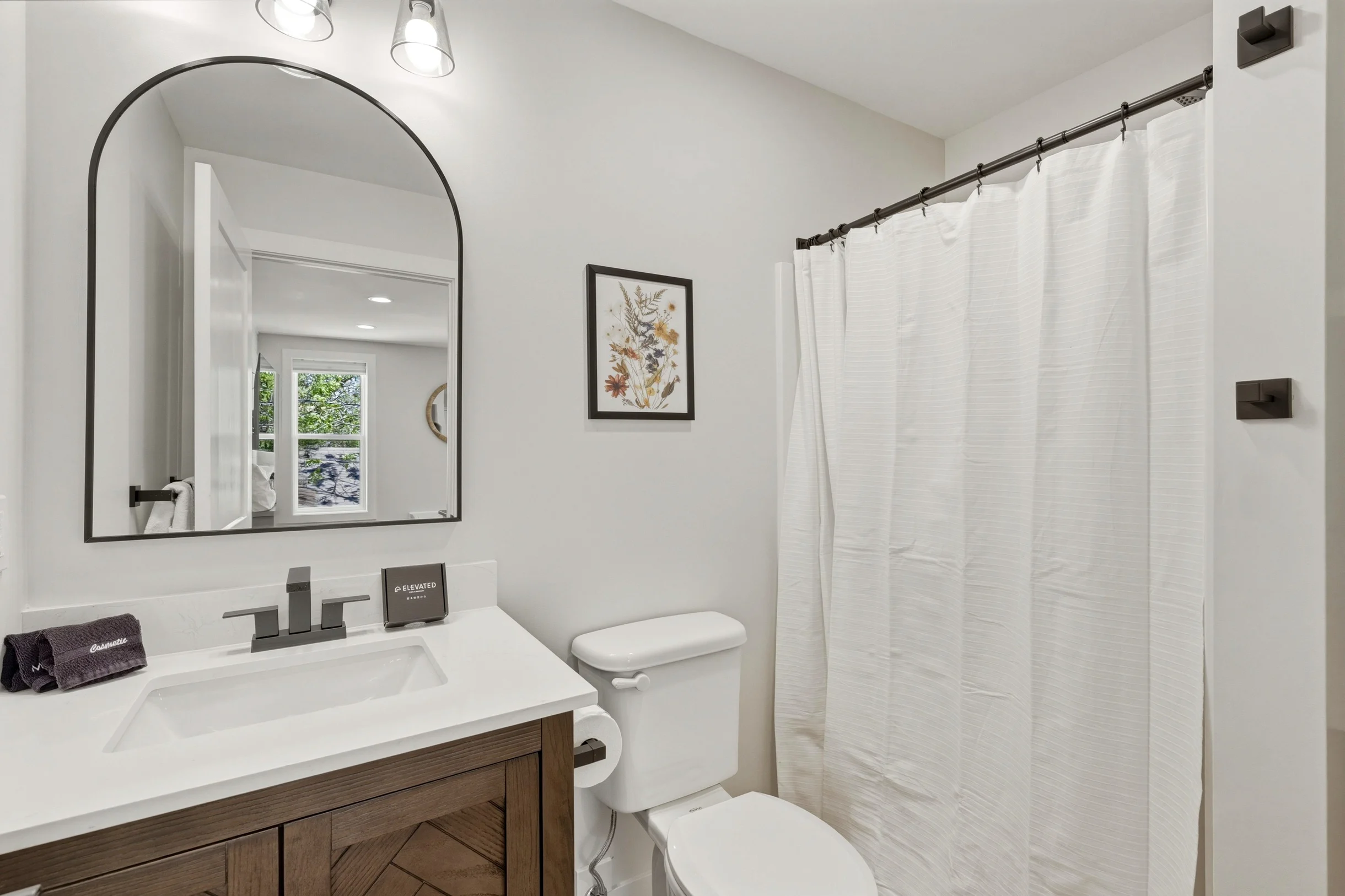 Apartment in Traverse City property photo 2