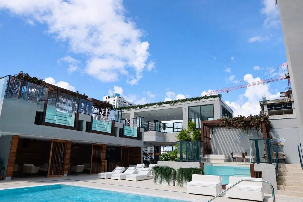Condo in Miami property photo 2