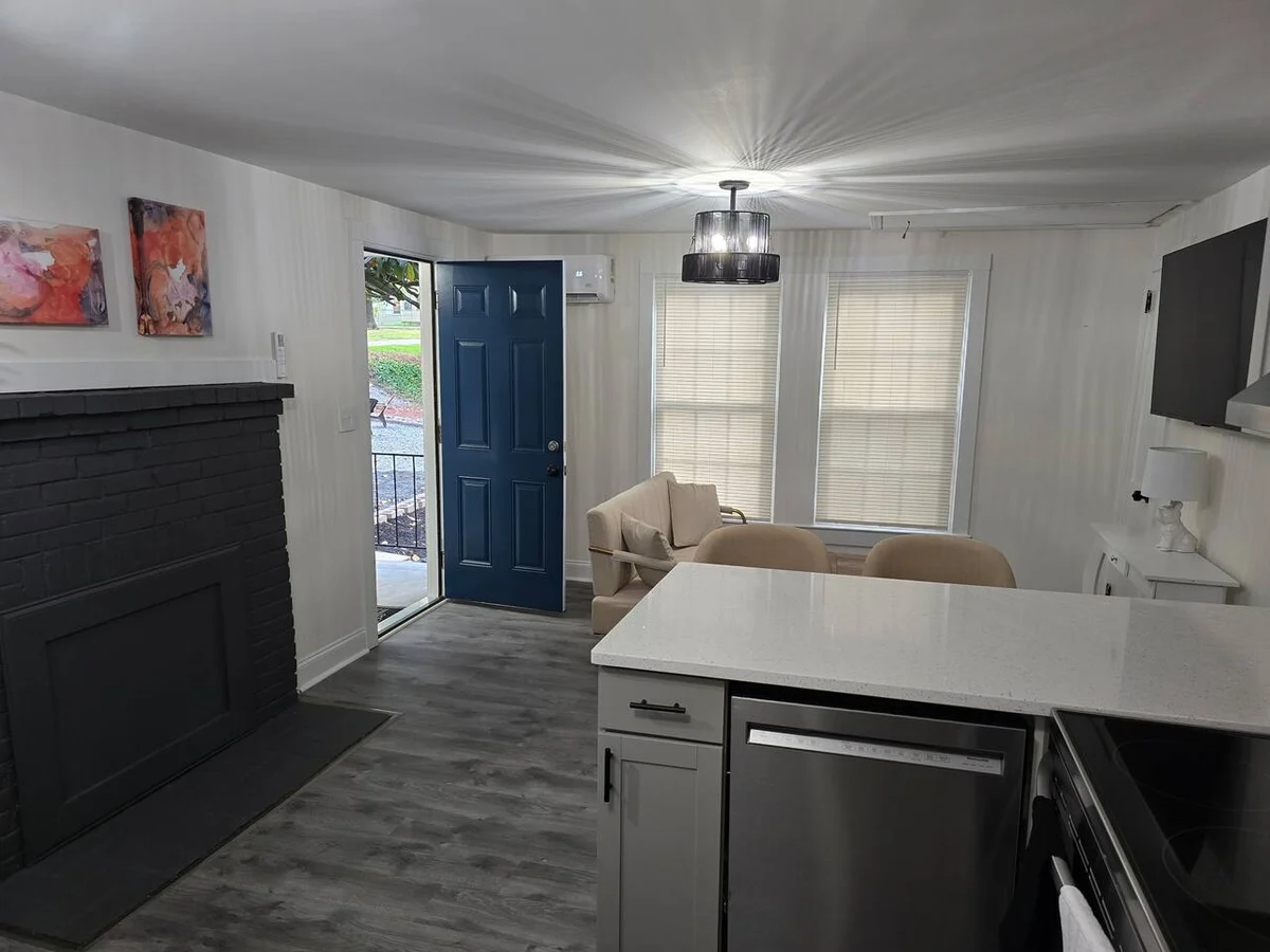 Apartment in Greenville property photo 5