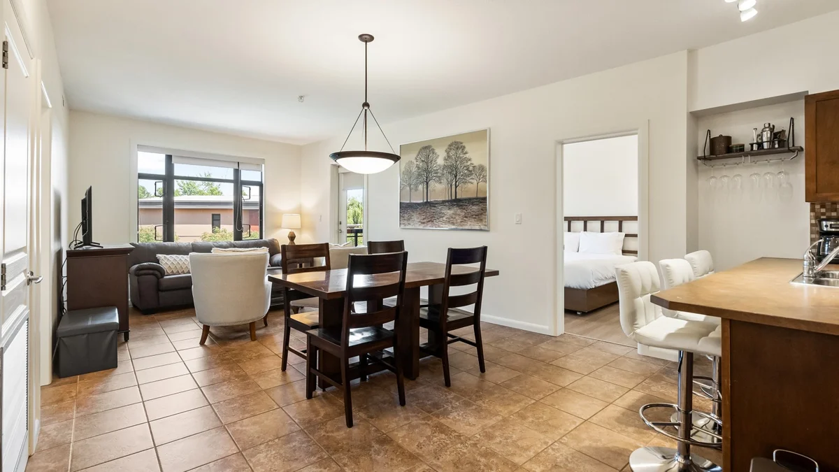 Home in Kelowna property photo 3