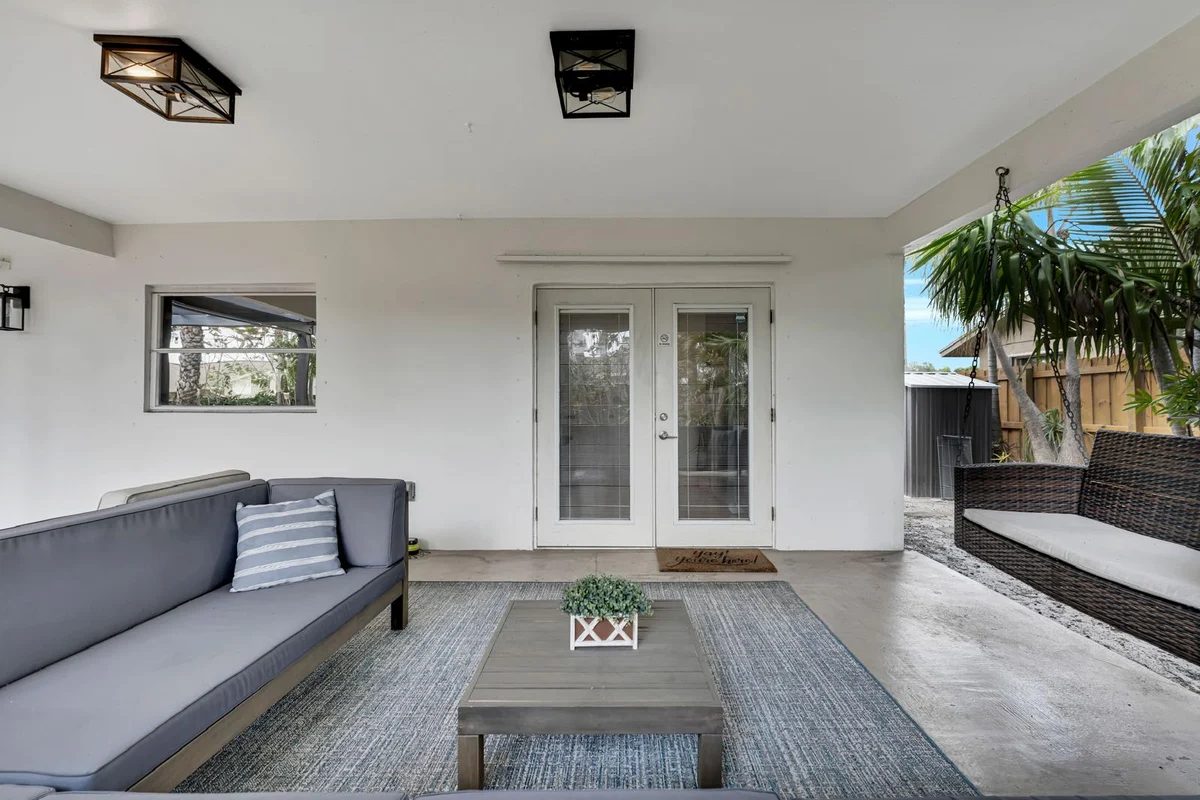 6830 Fort Lauderdale #38