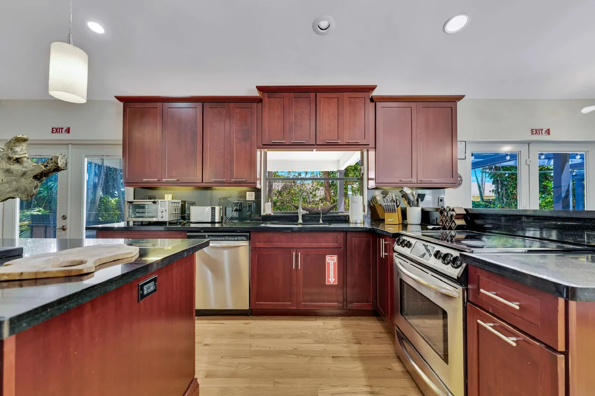 6830 Fort Lauderdale #52