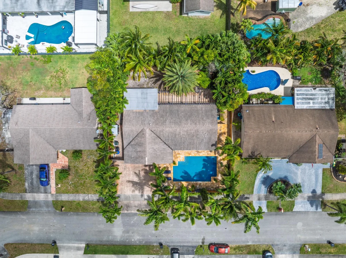 6830 Fort Lauderdale #166