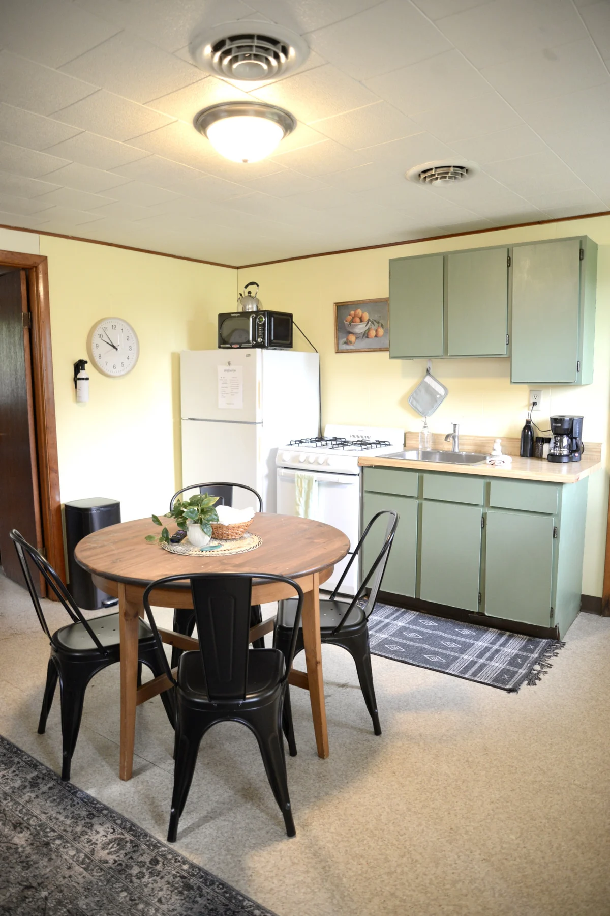 Home in Strasburg property photo 2
