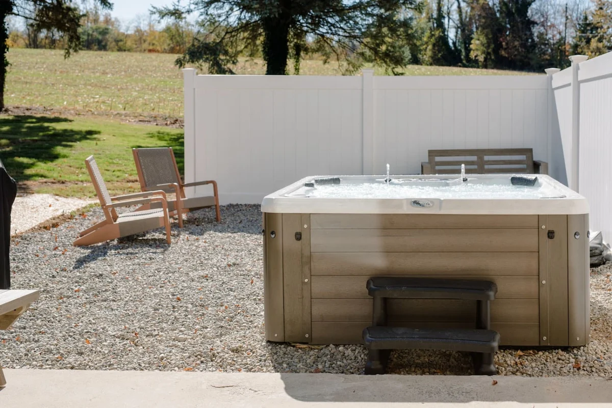 Farmhouse|HOT TUB|Fireplace|King Bed|4 Bedroom #21
