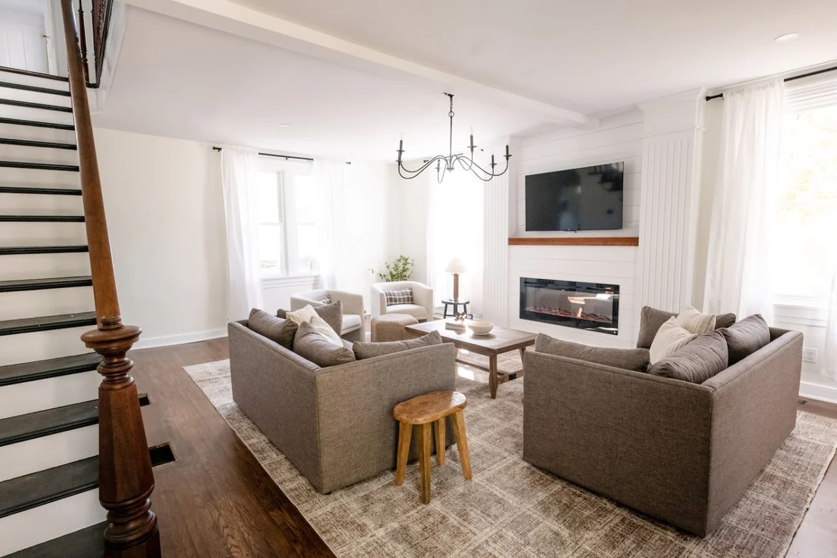 Farmhouse|HOT TUB|Fireplace|King Bed|4 Bedroom #19