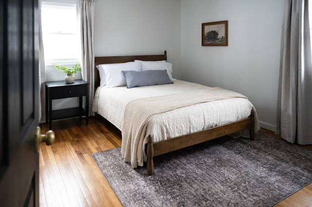 Bedroom 1 image 1
