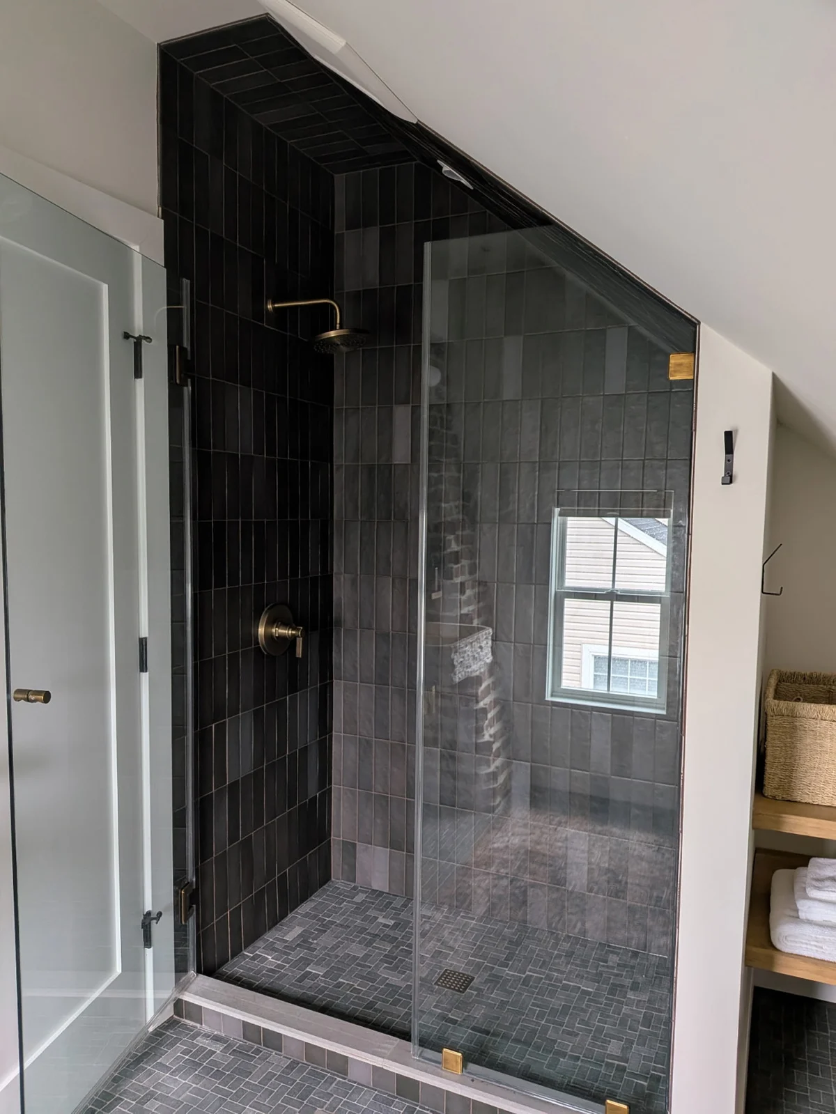 Near Spooky Nook | Sauna | Sleeps 9 | King suite #28