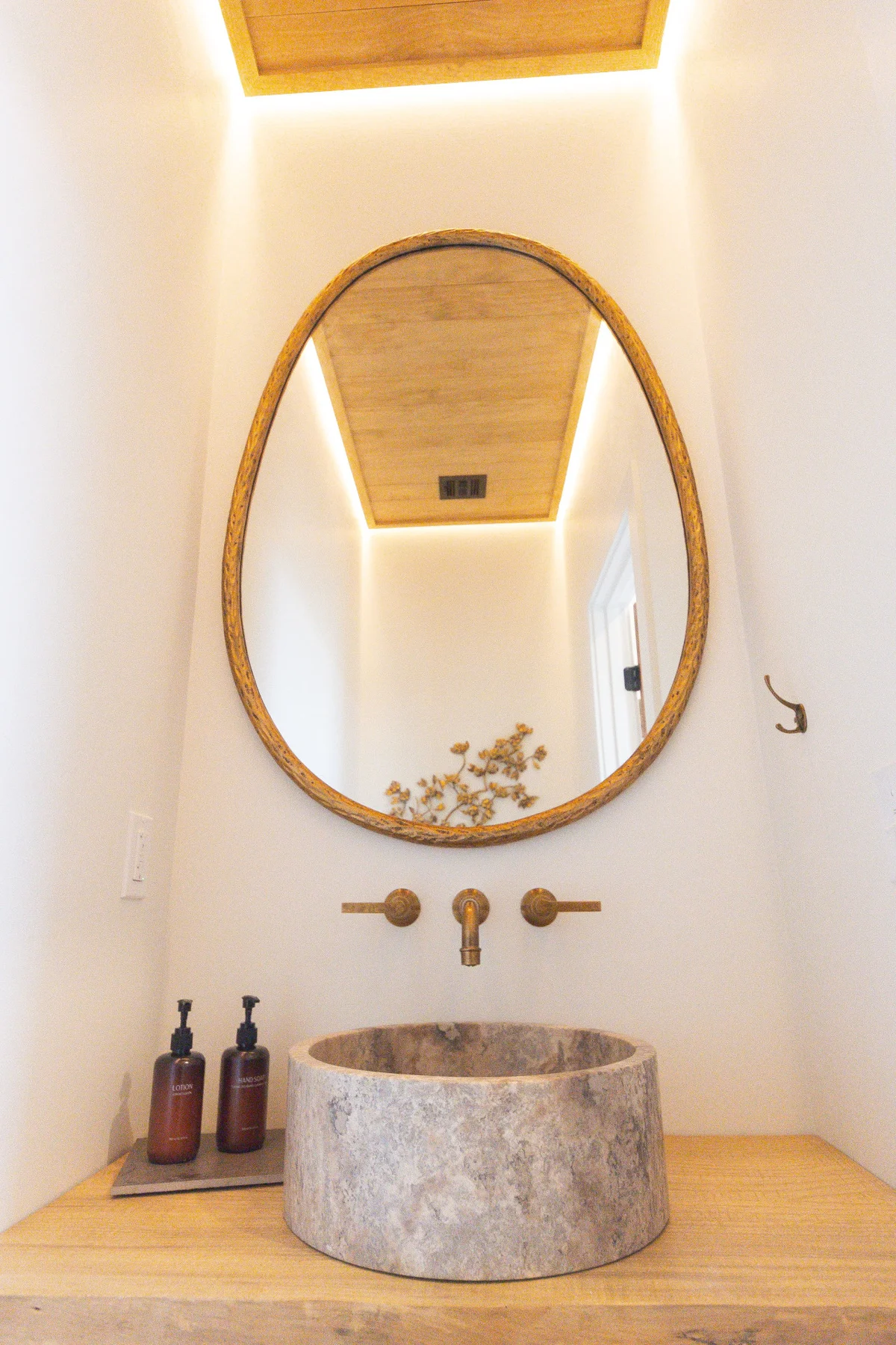 Near Spooky Nook | Sauna | Sleeps 9 | King suite #19