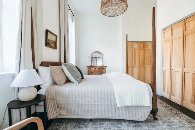 Bedroom 1 image 1