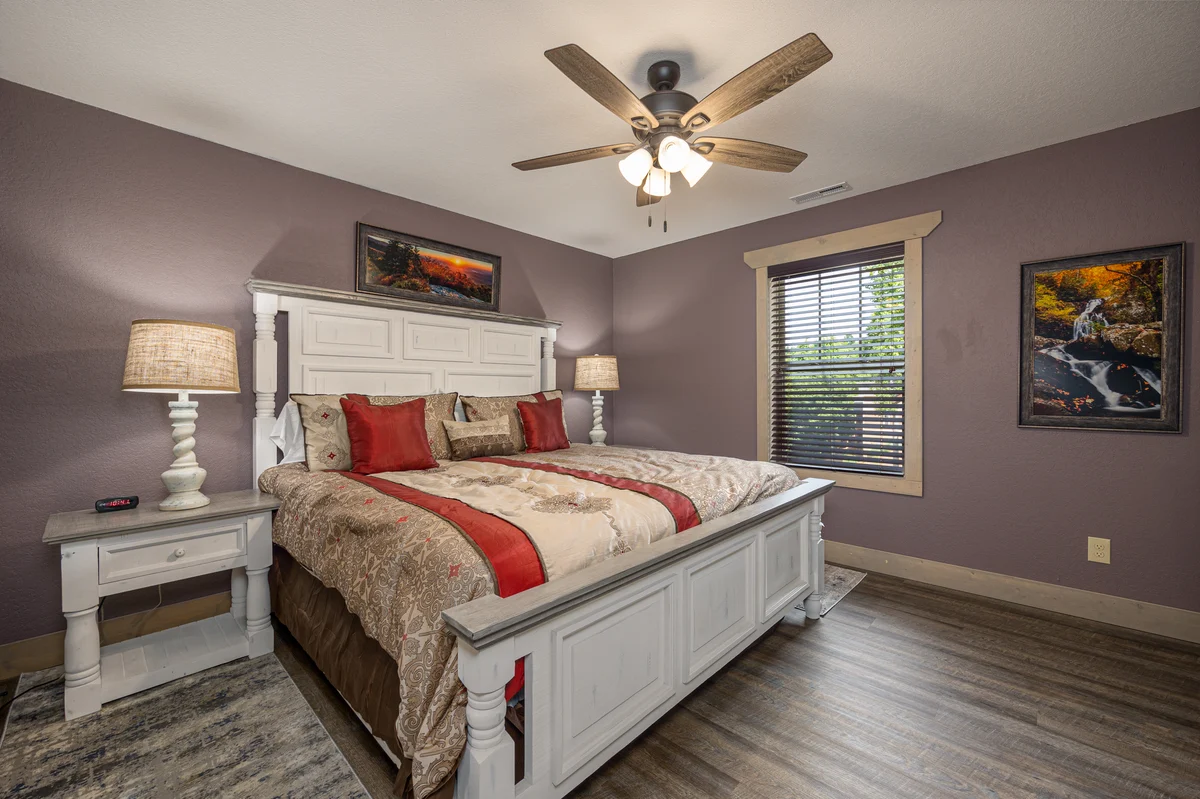 Bedroom 3 image 1