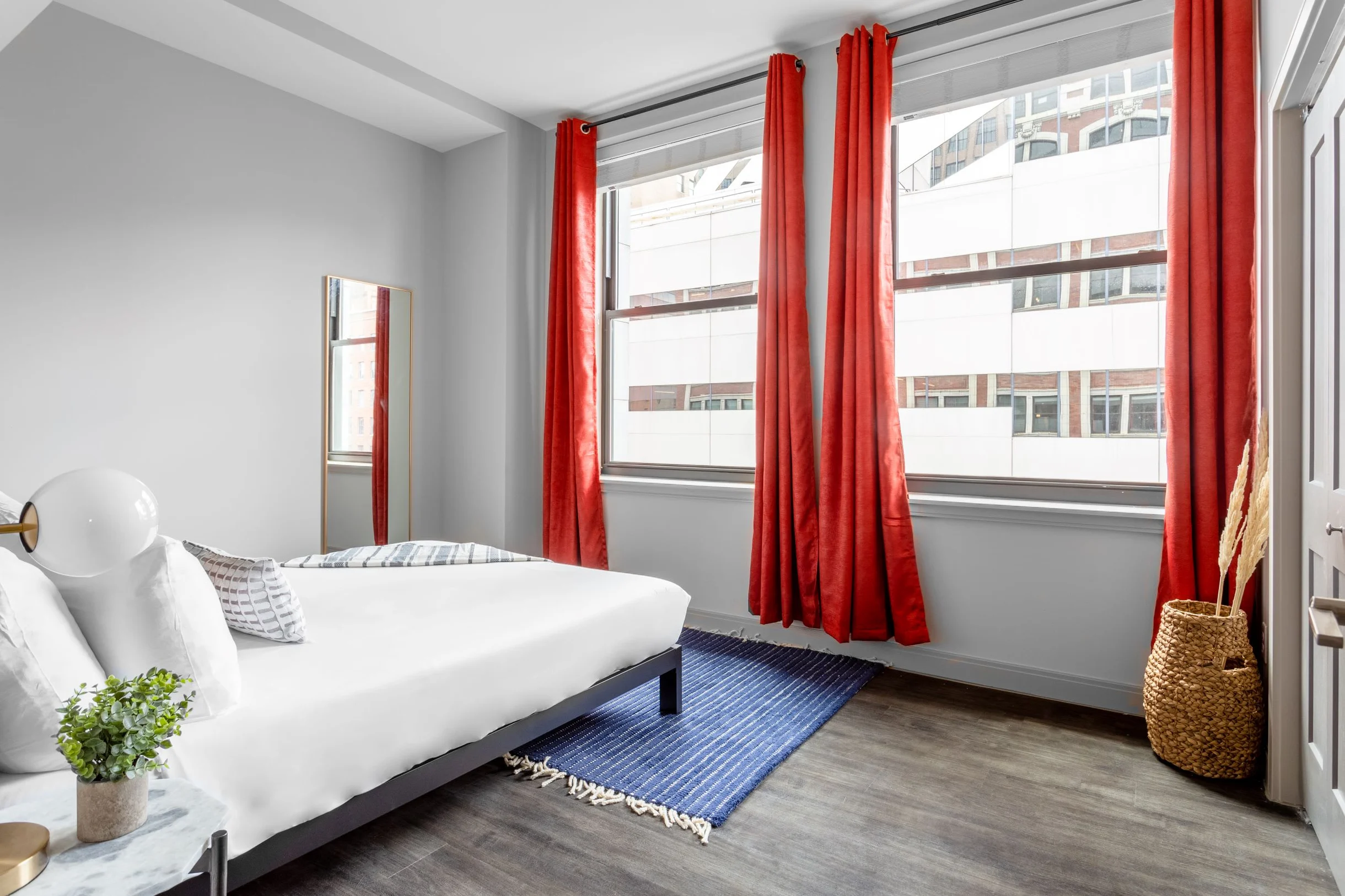 Amazing 2BR Downtown with 98 Walk Score #4