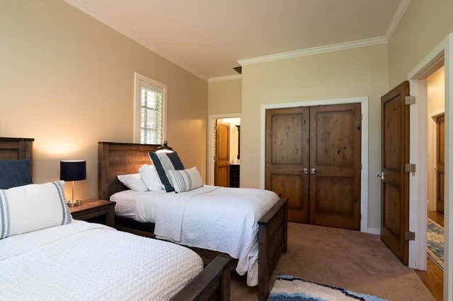 Bedroom 3 image 1