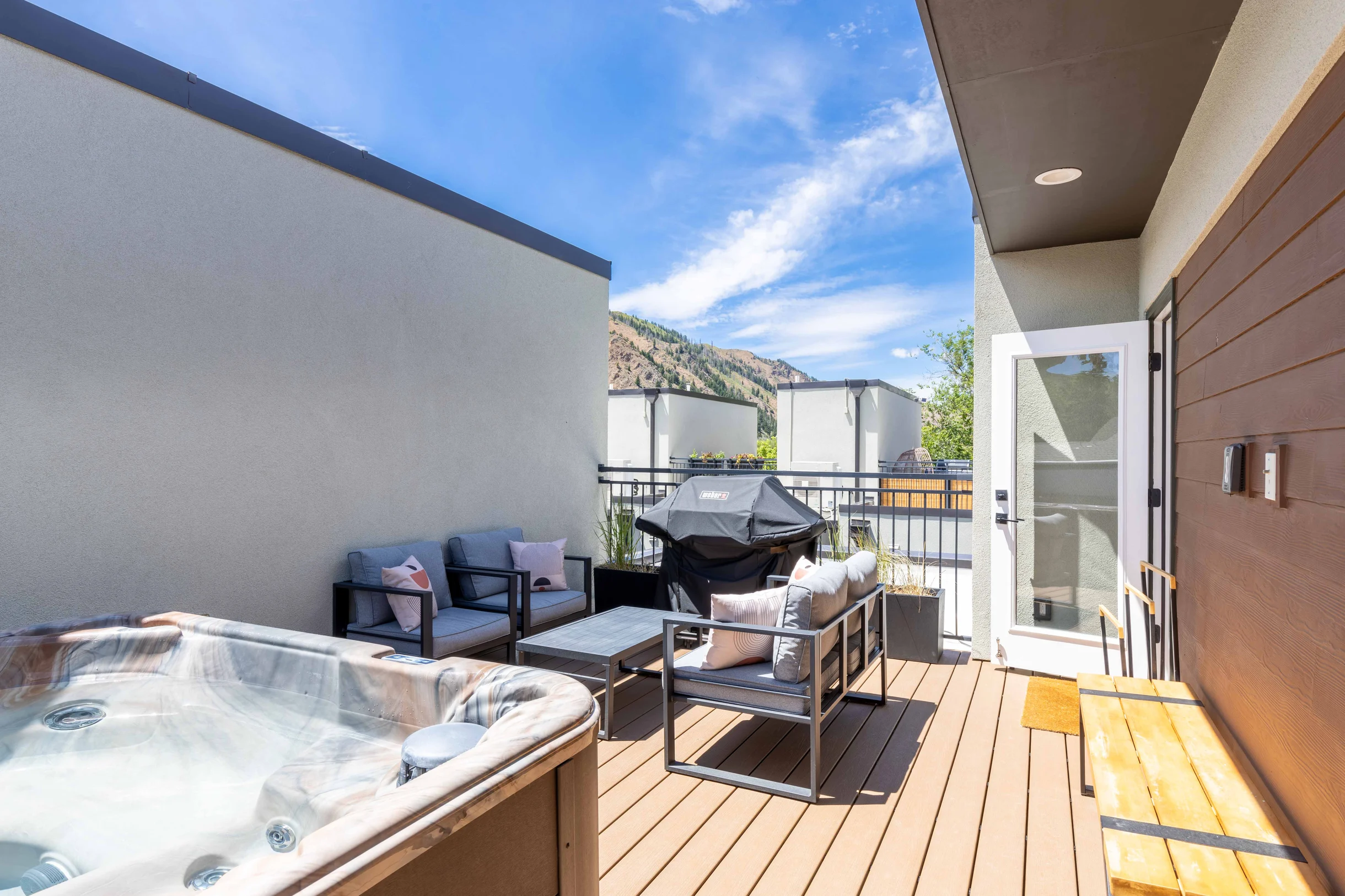Townhome in Hailey property photo 1