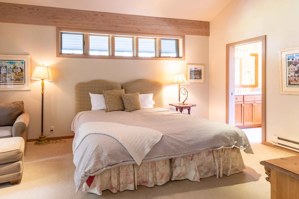 Bedroom 1 image 1