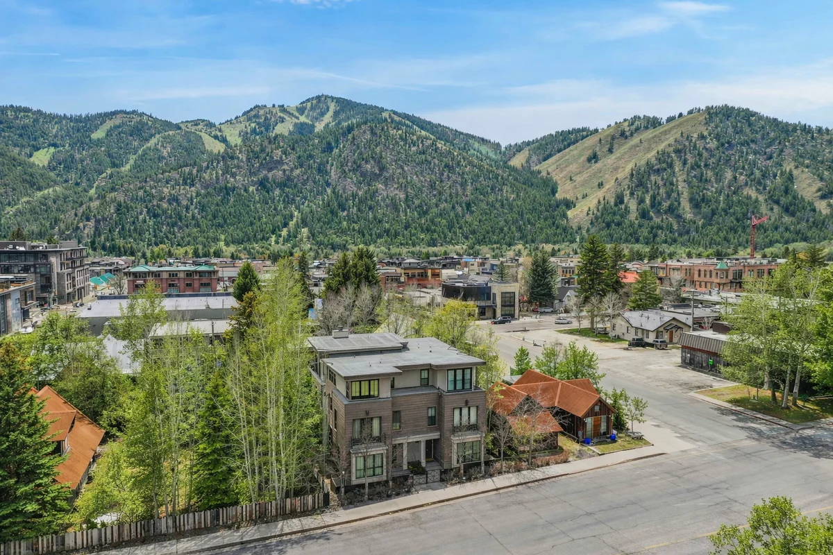 Townhome in Ketchum property photo 3